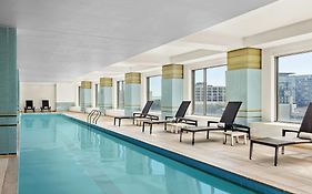 Renaissance Boston Waterfront Hotel 4*